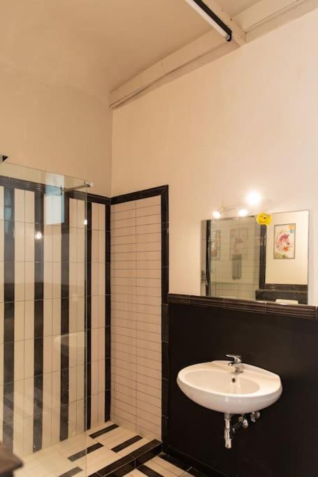 Nice Apartment Near The Basilica Of San Lorenzo Флоренция Екстериор снимка
